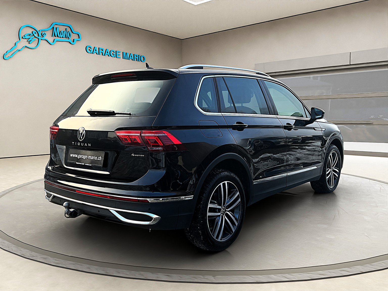 VW Tiguan 2.0 TDI SCR *Vollleder * Elegance * 4Motion DSG