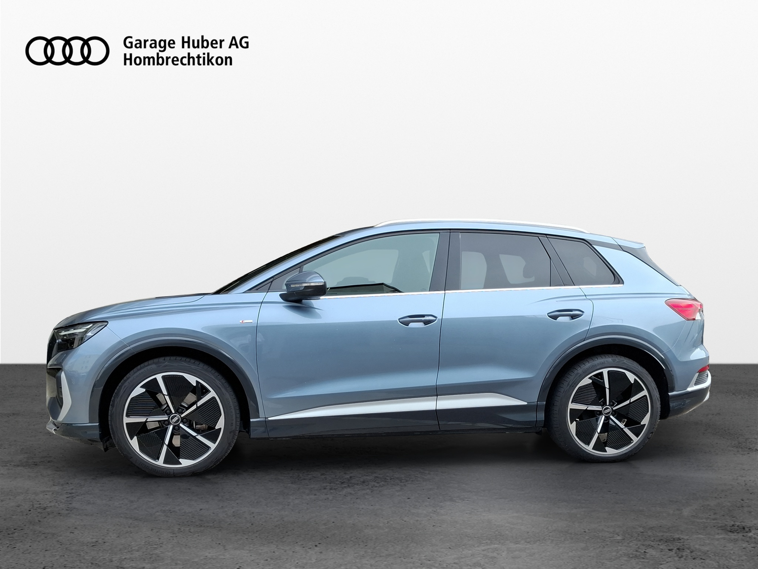AUDI Q4 e-tron 50 quattro