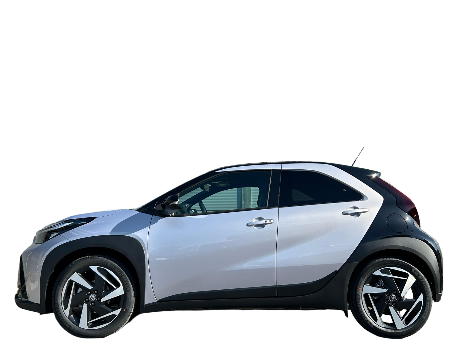 TOYOTA Aygo X 1.5 VVT-i HSD Style