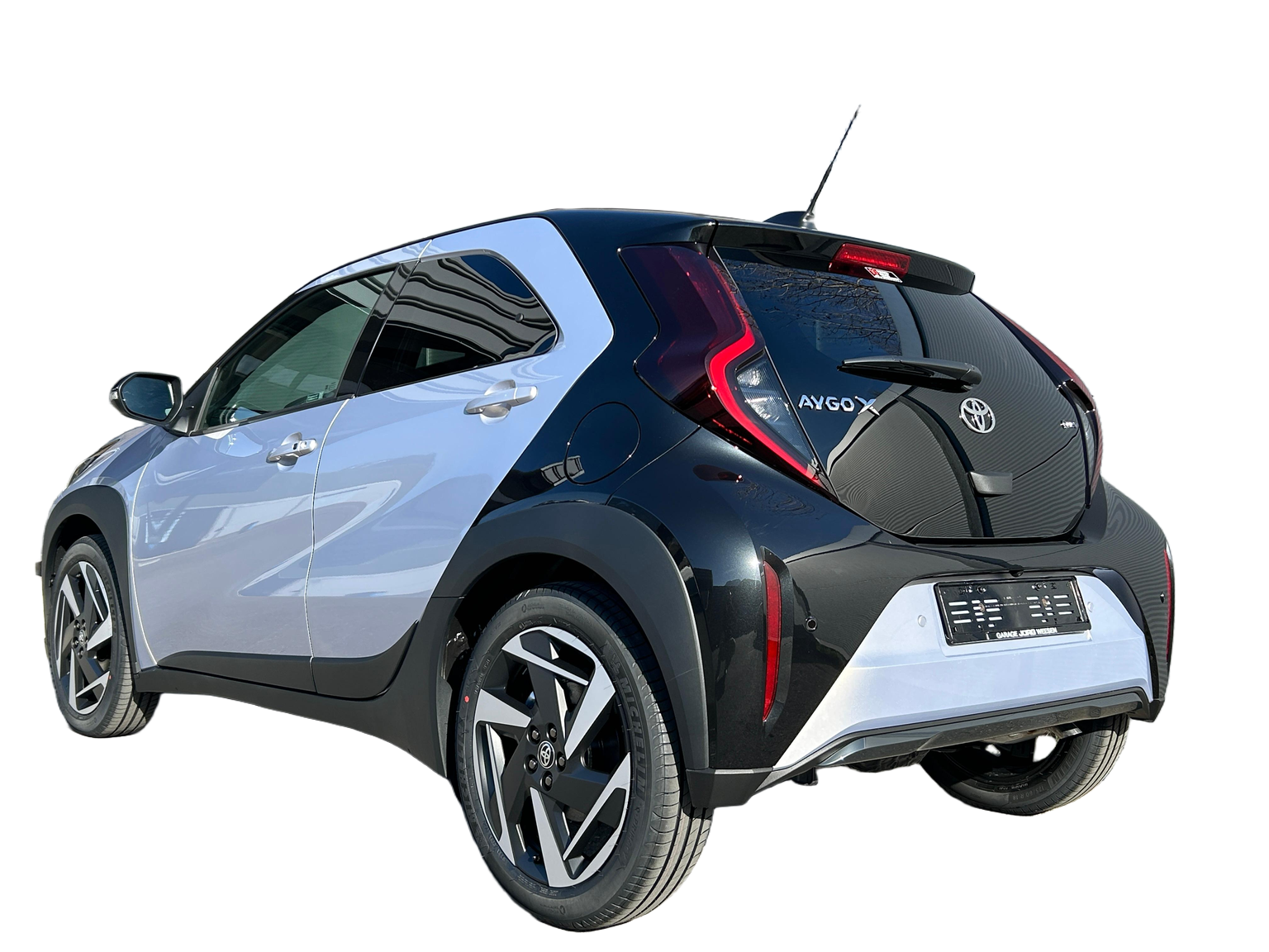 TOYOTA Aygo X 1.5 VVT-i HSD Style