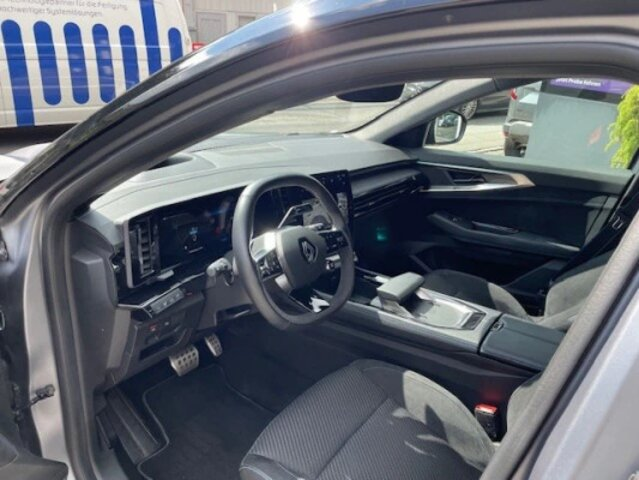 RENAULT Austral 1.2 E-Tech iconic esprit Alpine