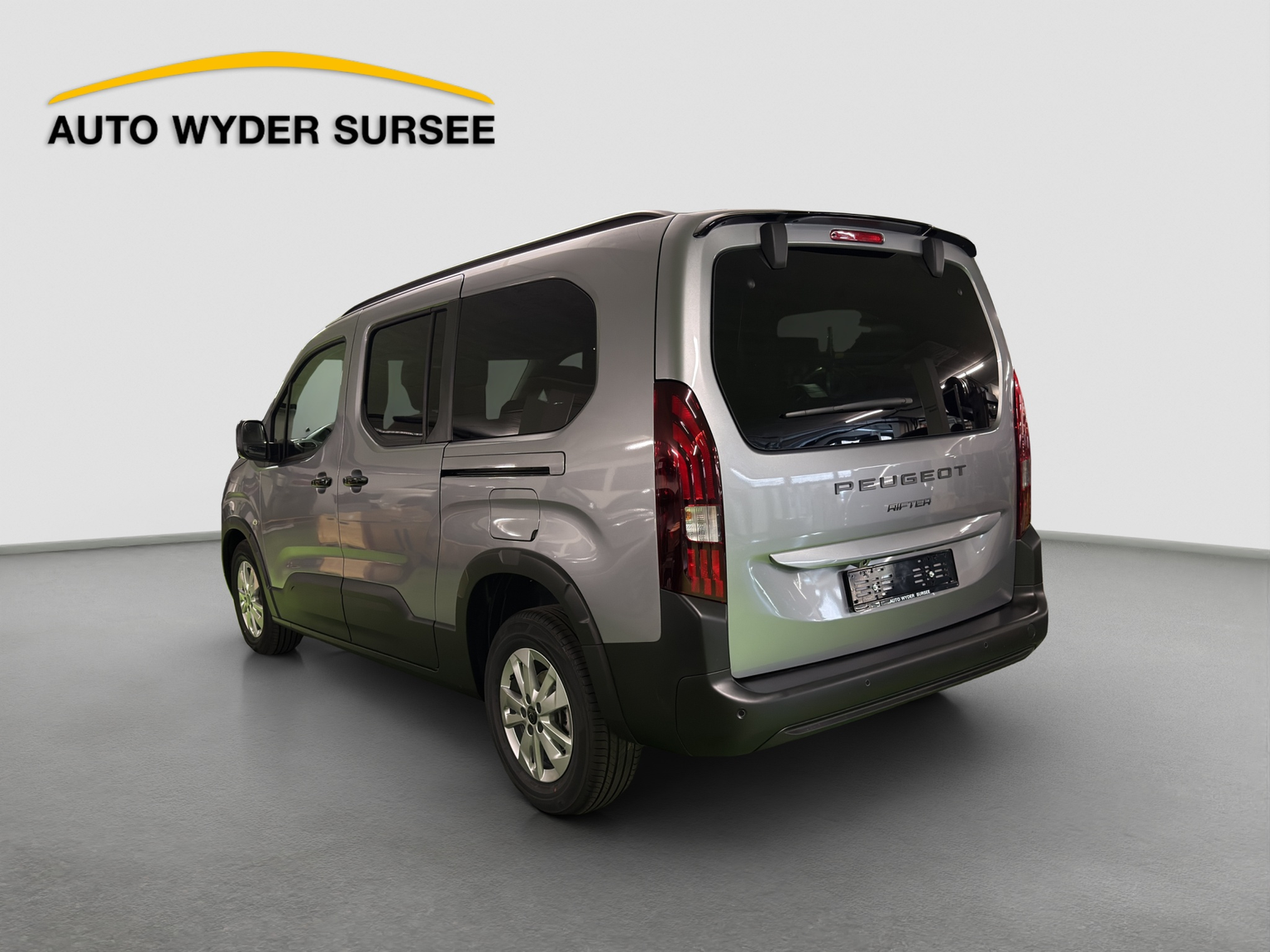 PEUGEOT Rifter Long 1.5 BlueHDi 130 Family Edition