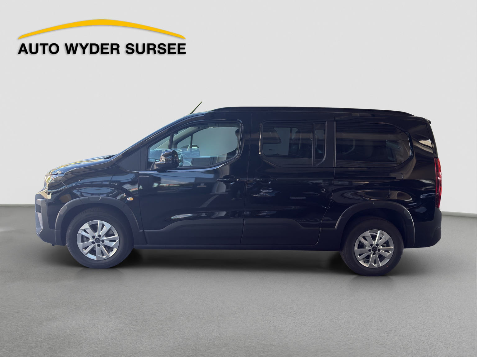 PEUGEOT Rifter Long 1.5 BlueHDi 130 Family Edition