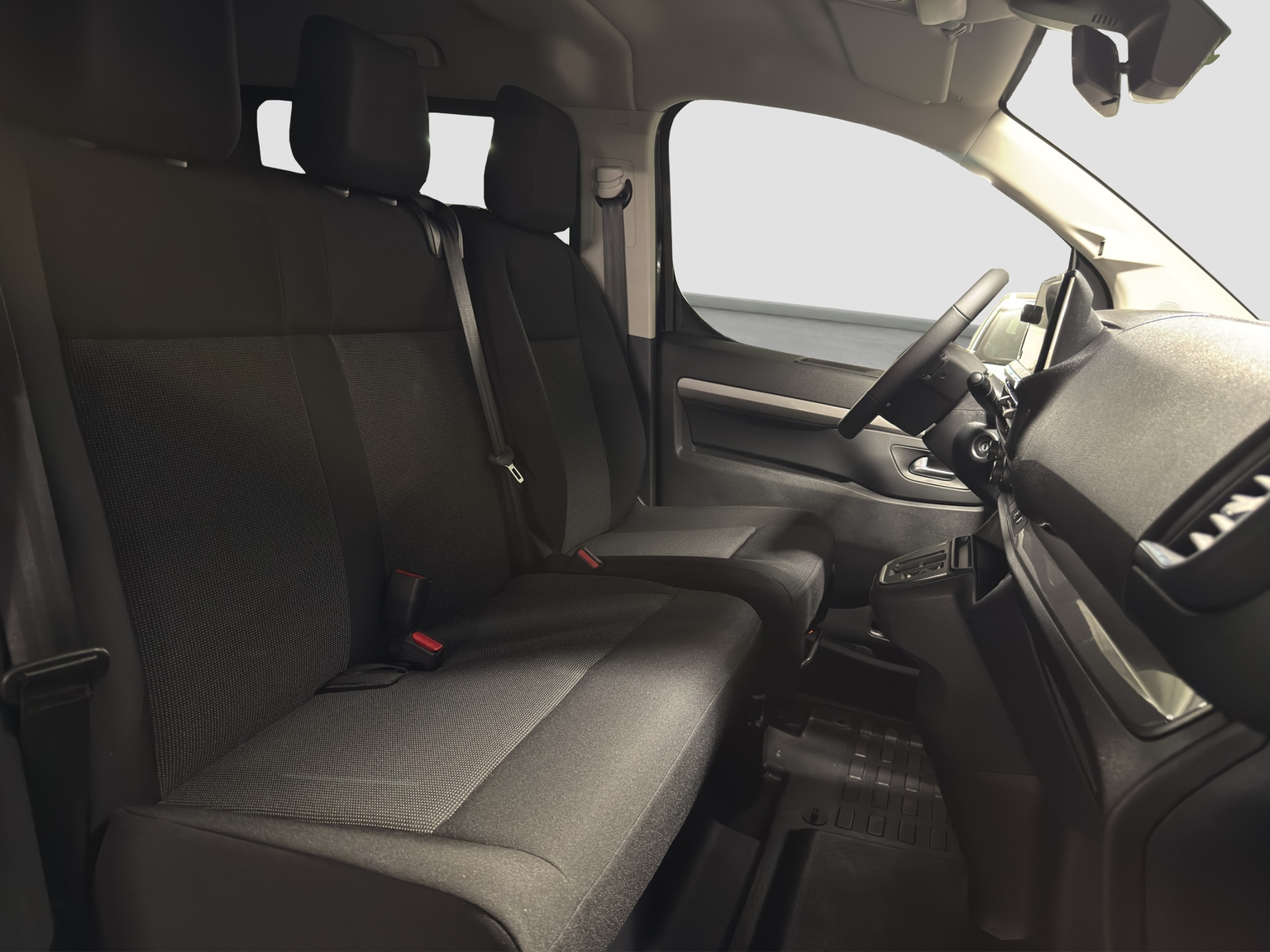 PEUGEOT Traveller Long 2.2 BlueHDi 180 Family Edition S/S