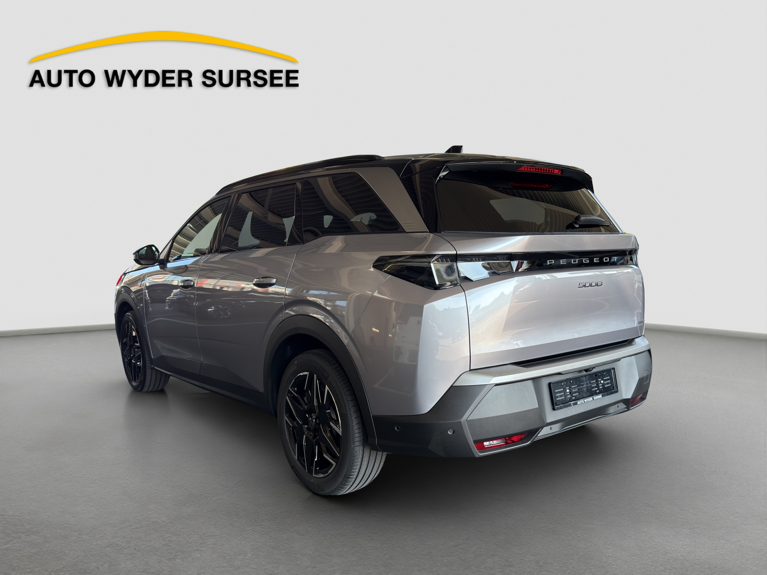 PEUGEOT 5008 1.2 Hybrid GT