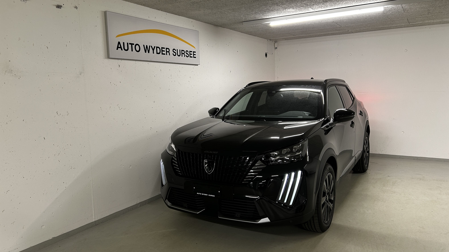 PEUGEOT 2008 1.2 Hybrid GT