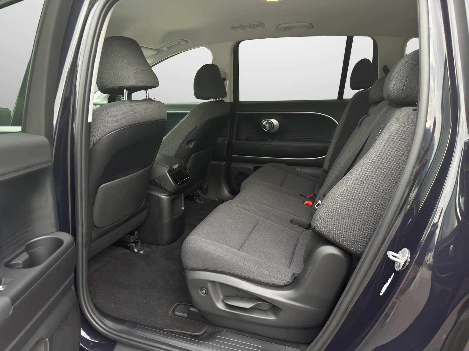 HYUNDAI Ioniq 9 110kWh Amplia 4WD