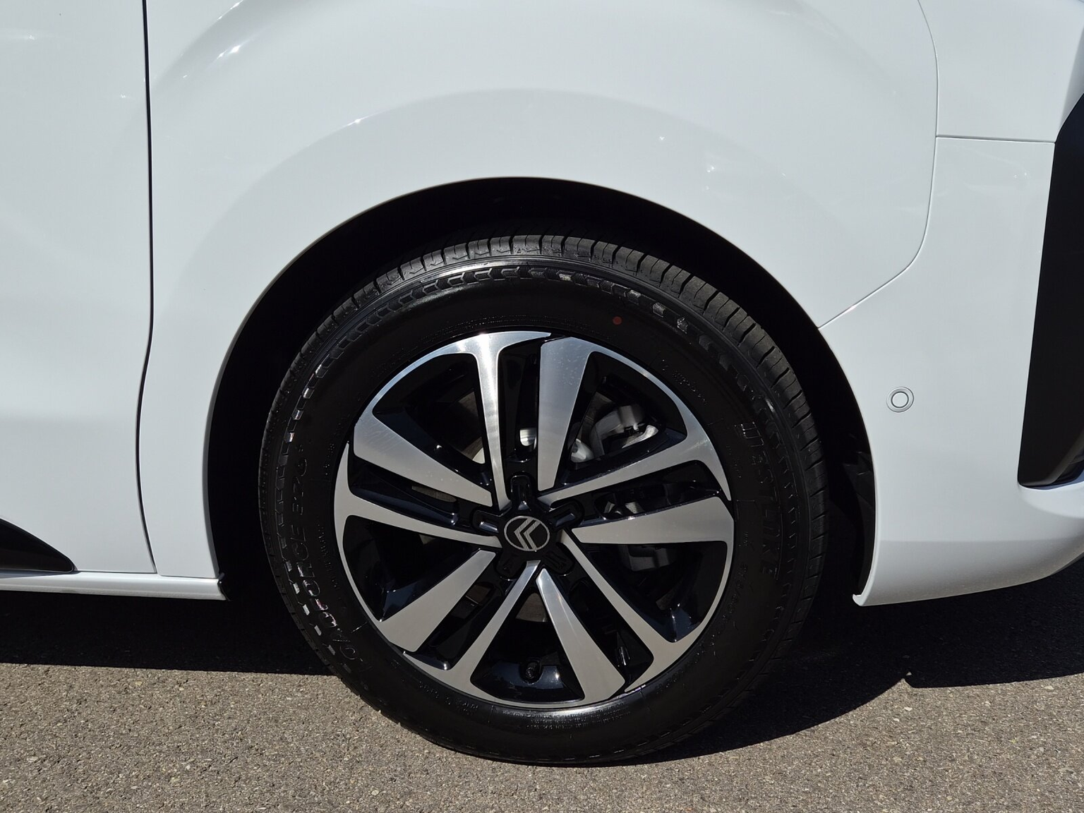 CITROEN Spacetourer Holidays 2.0 BlueHDi 180 + Paket MAX und Anhäng