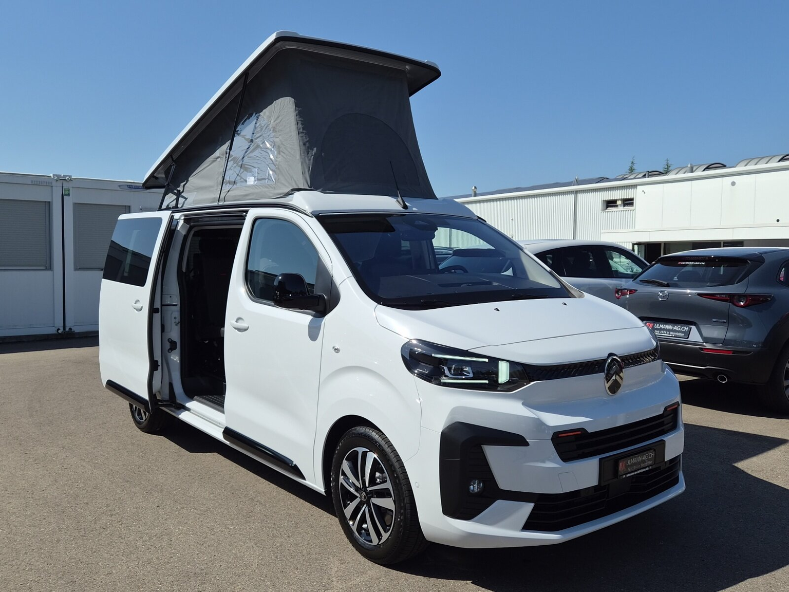 CITROEN Spacetourer Holidays 2.0 BlueHDi 180 + Paket MAX und Anhäng