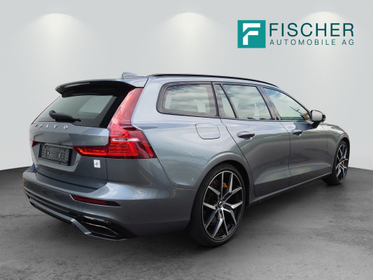 VOLVO V60 T8 eAWD Polestar