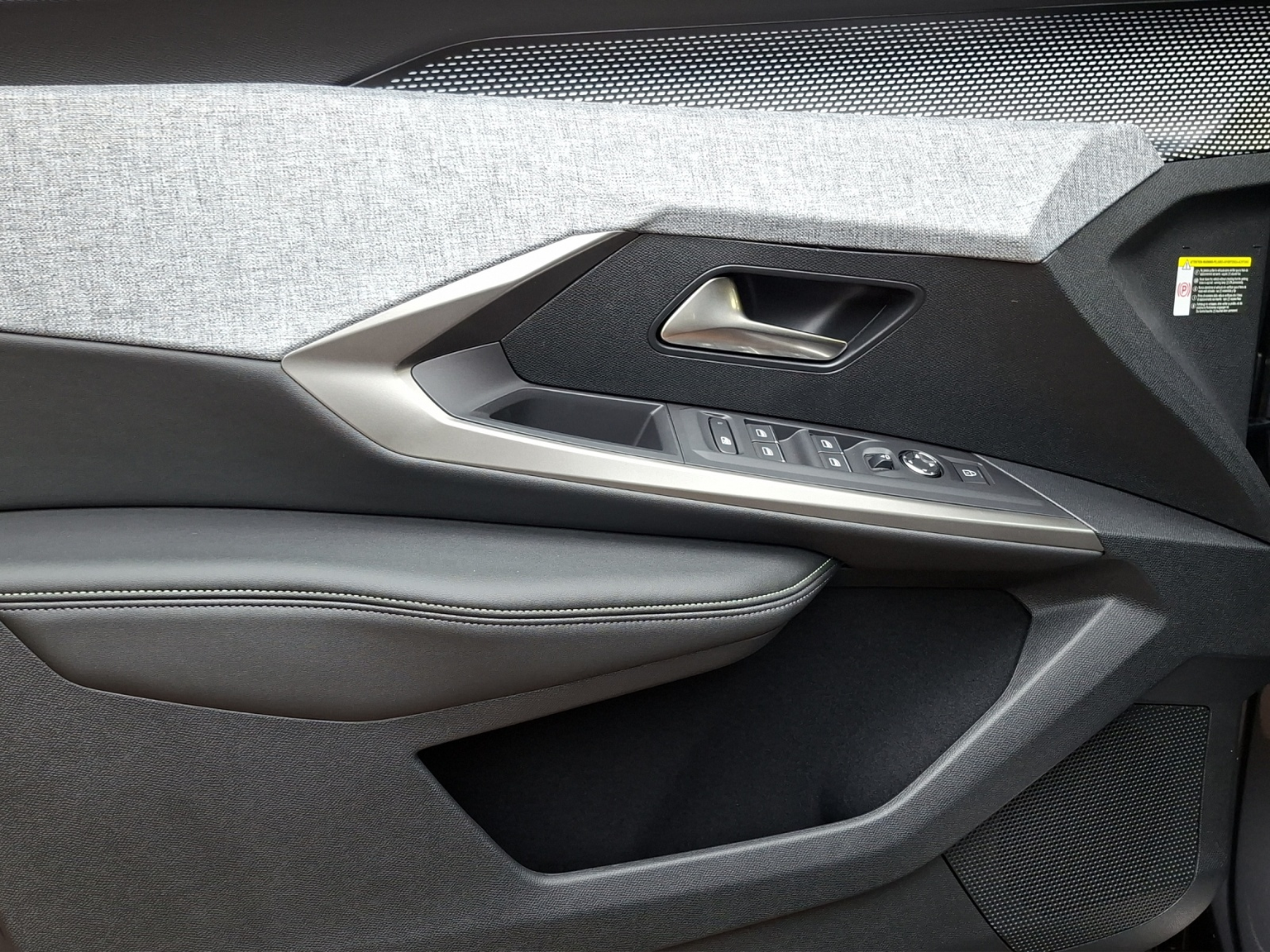 PEUGEOT 3008 1.6 PHEV 225 GT Exclusive
