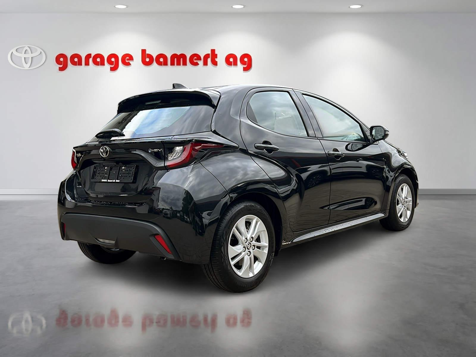 TOYOTA Yaris 1.5 VVT-i HSD Comfort