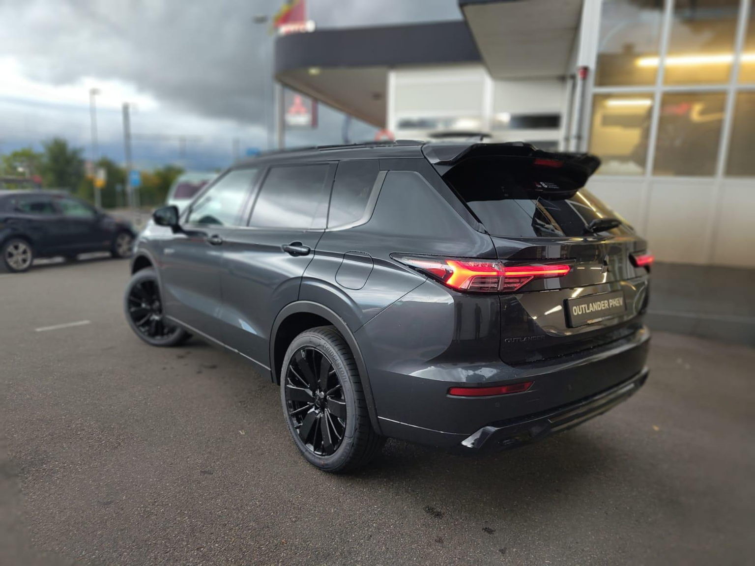 MITSUBISHI Outlander 2.4 PHEV Sport 4x4