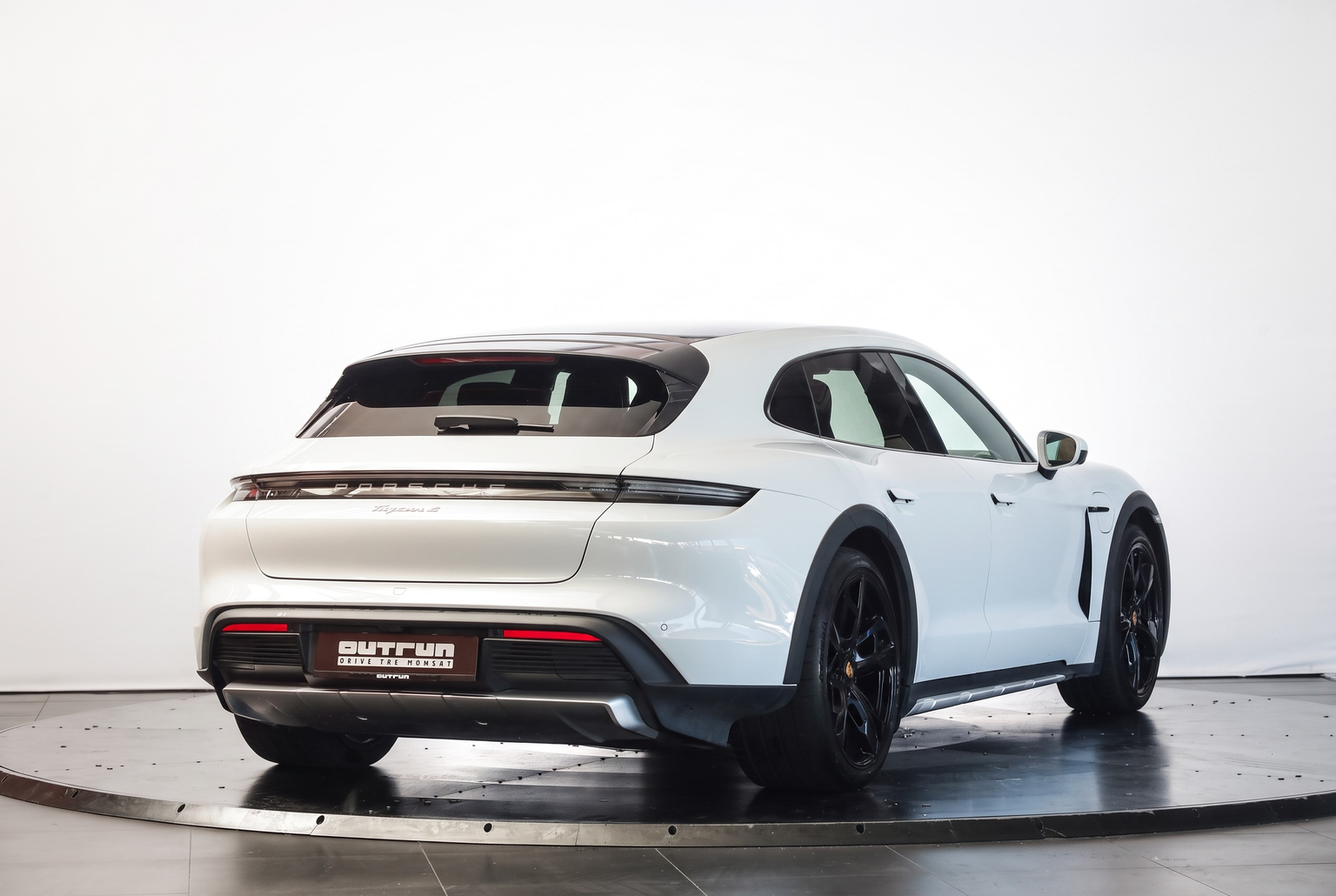 PORSCHE Taycan 4 Cross Turismo Performance Battery Plus • Pack Sport Chrono