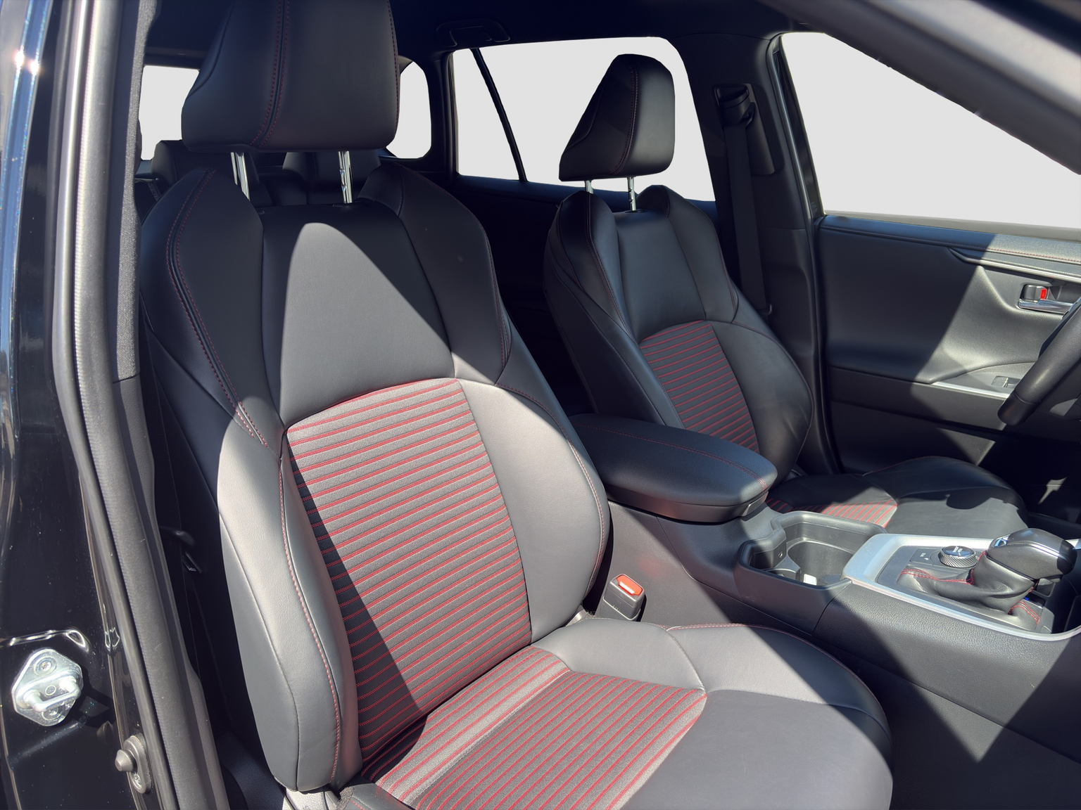 SUZUKI Across 2.5 Plug-in-Hybrid Compact Top E-CVT
