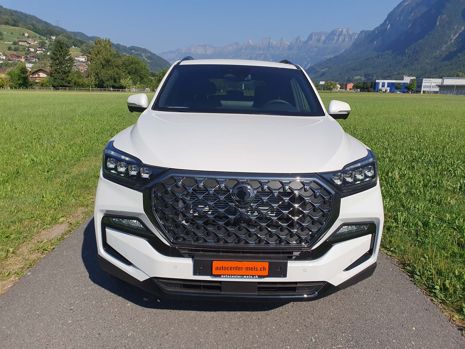 KGM-SsangYong Rexton RX 2.2 CRDi White Pearl Edition