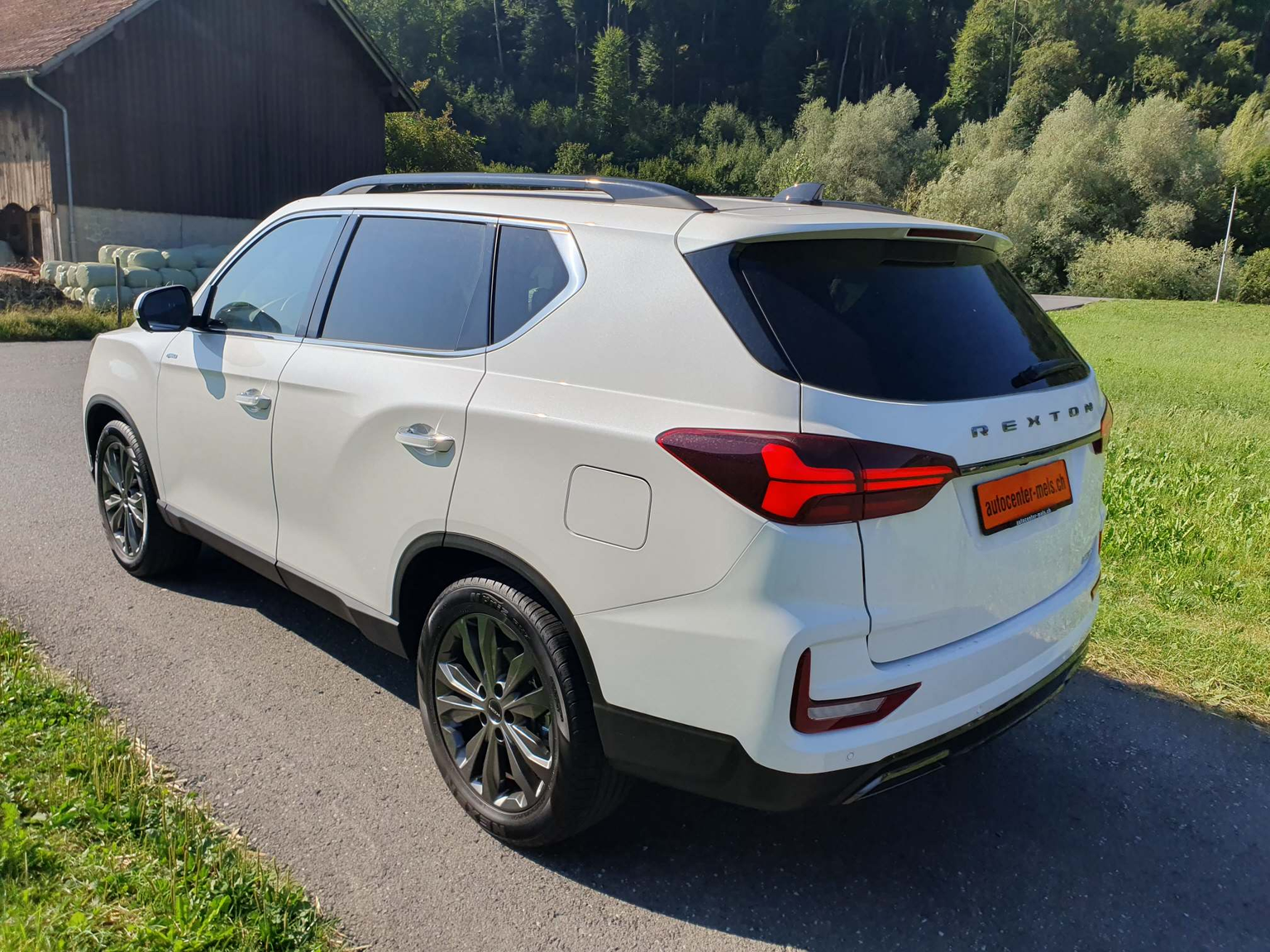 KGM-SsangYong Rexton RX 2.2 CRDi White Pearl Edition