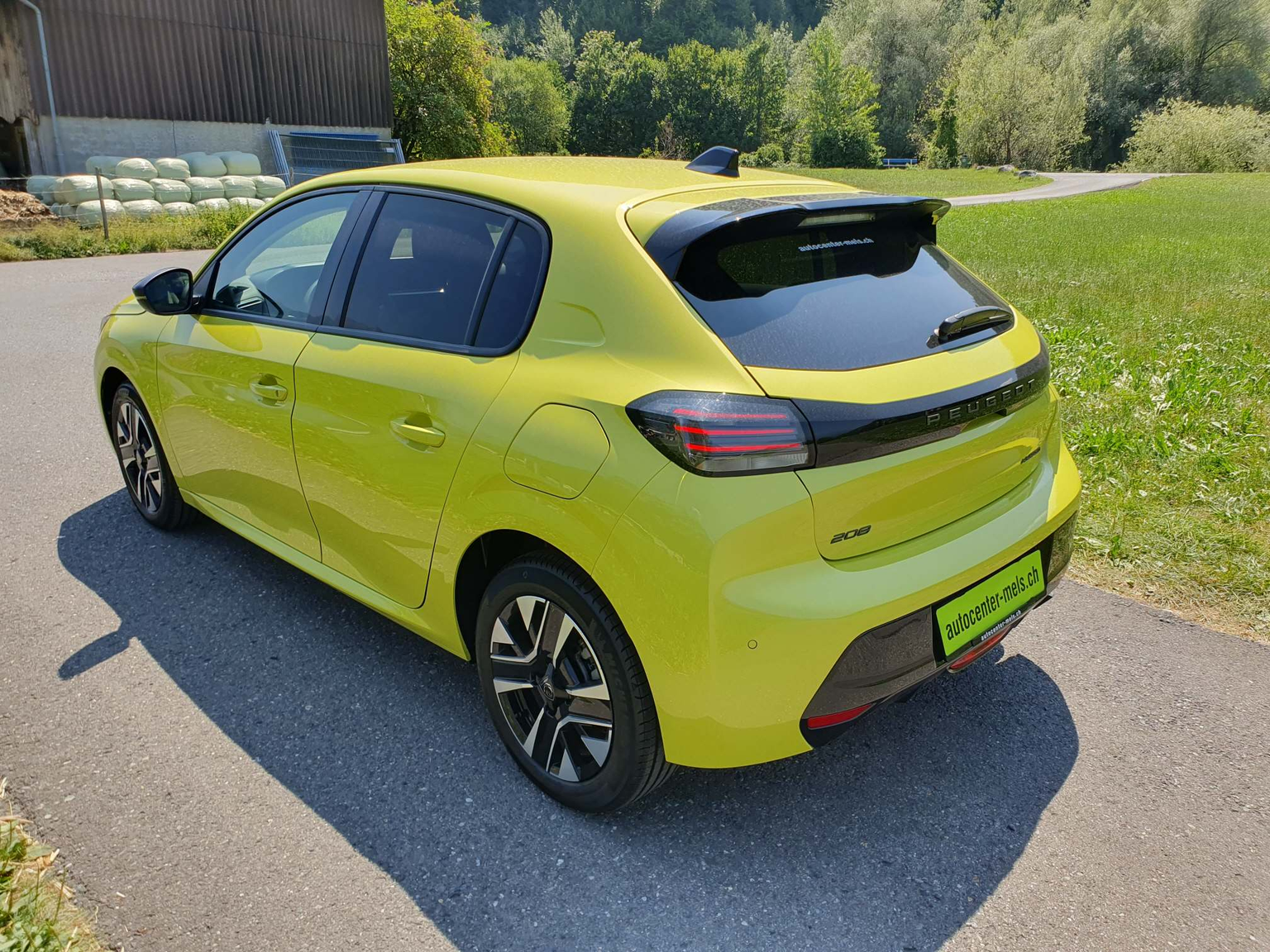 PEUGEOT 208 1.2 Hybrid Style