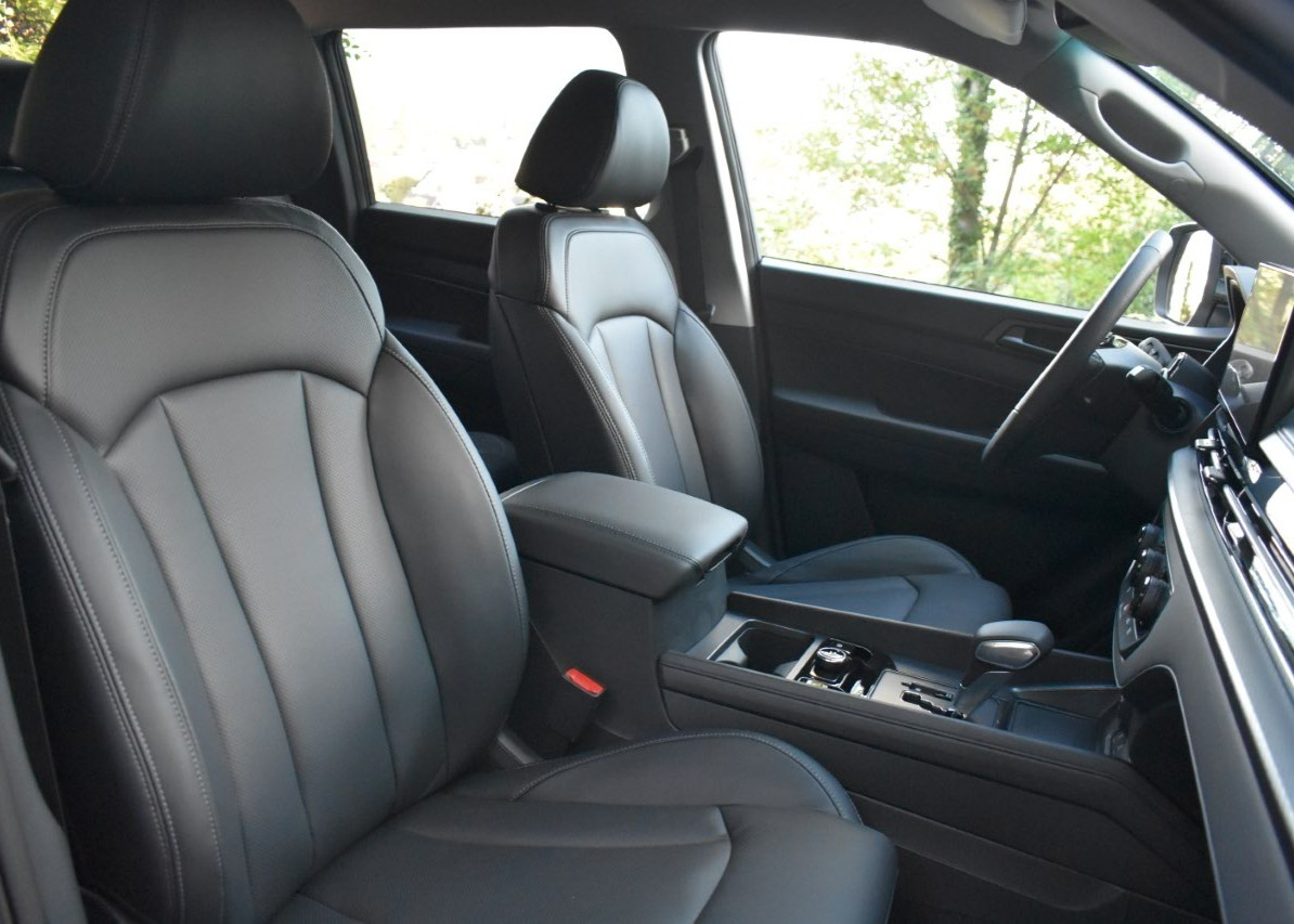 KGM-SsangYong Musso 2.2 Titanium 4WD A