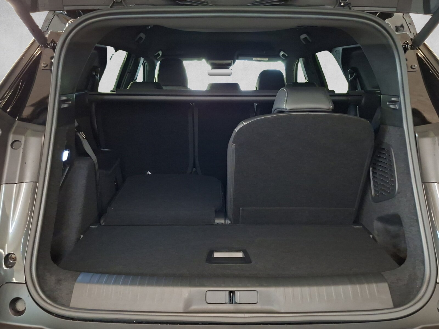 PEUGEOT 5008 1.6 PHEV 225 GT Exclusive