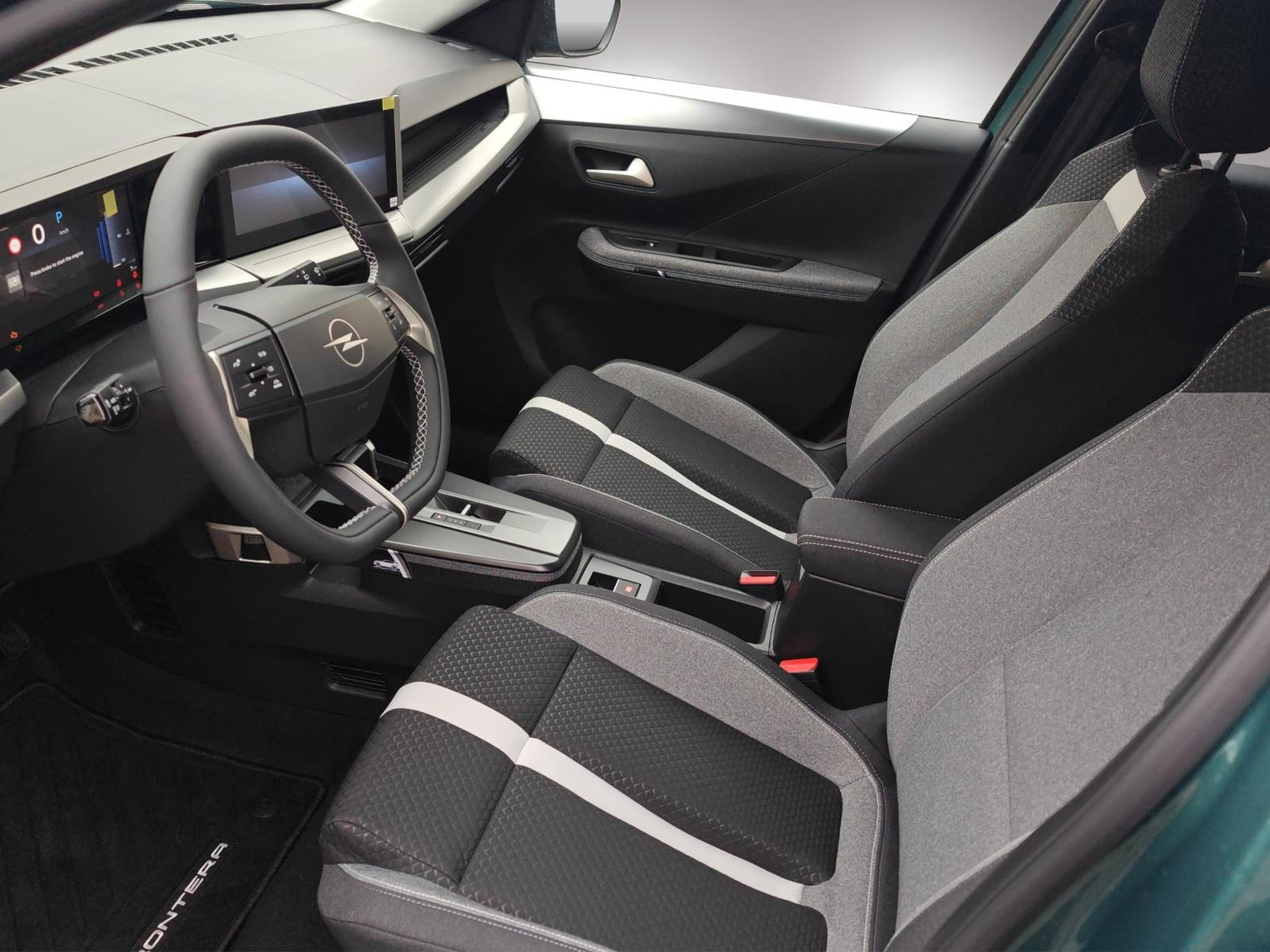OPEL Frontera 1.2 T HEV 145 GS