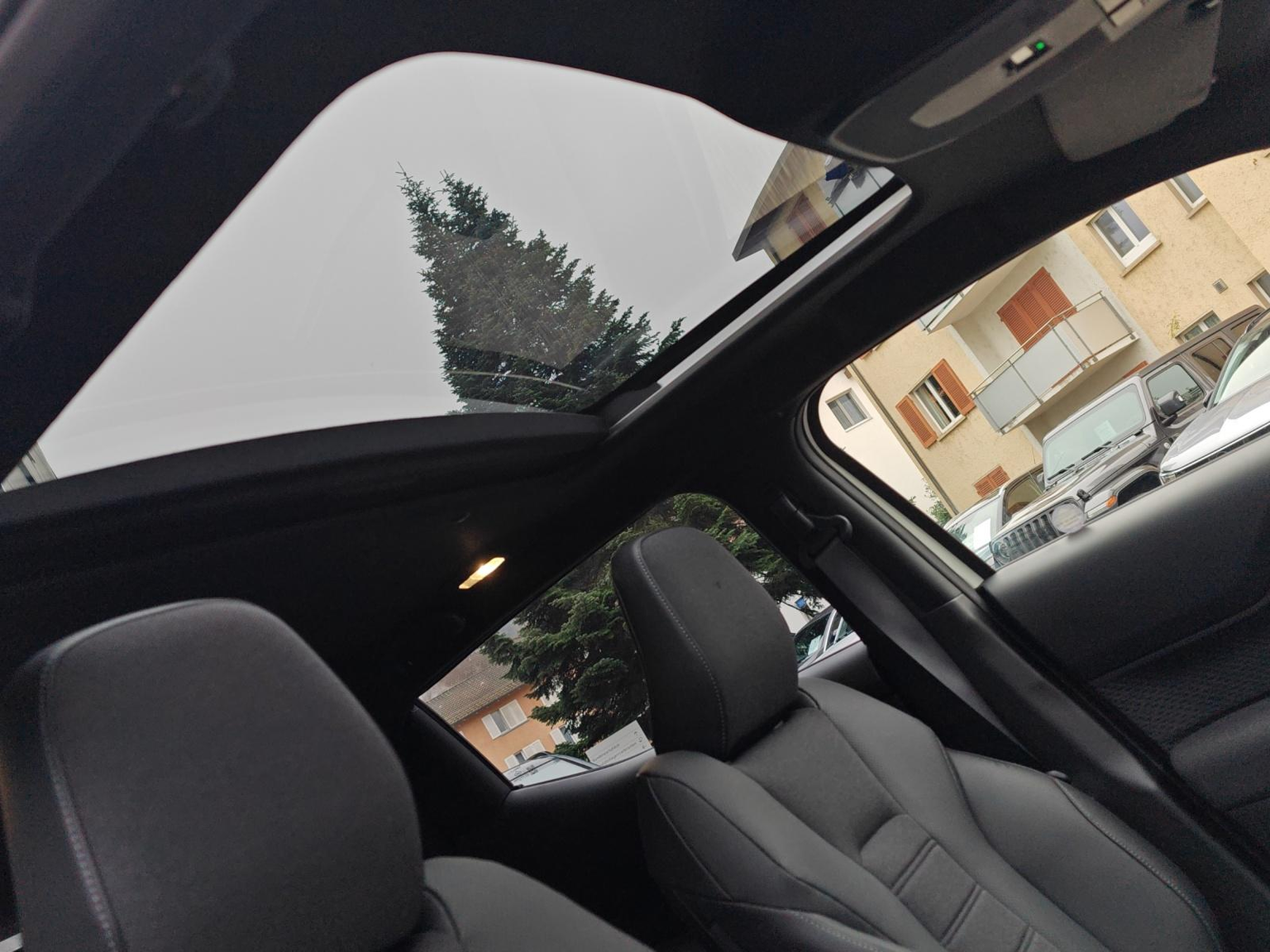 SUZUKI e Vitara Compact Top 4x4