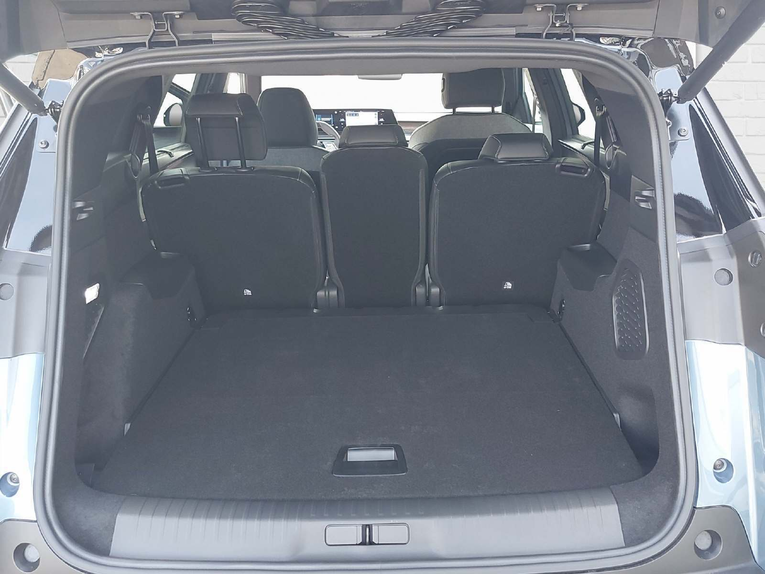 PEUGEOT 5008 1.6 PHEV GT