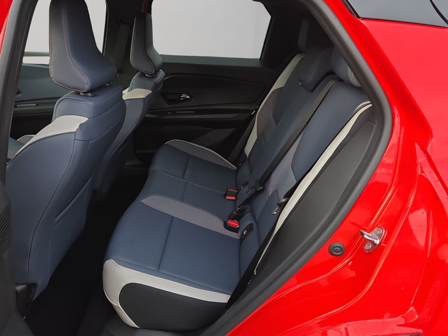 NISSAN Micra 52kWh Evolve