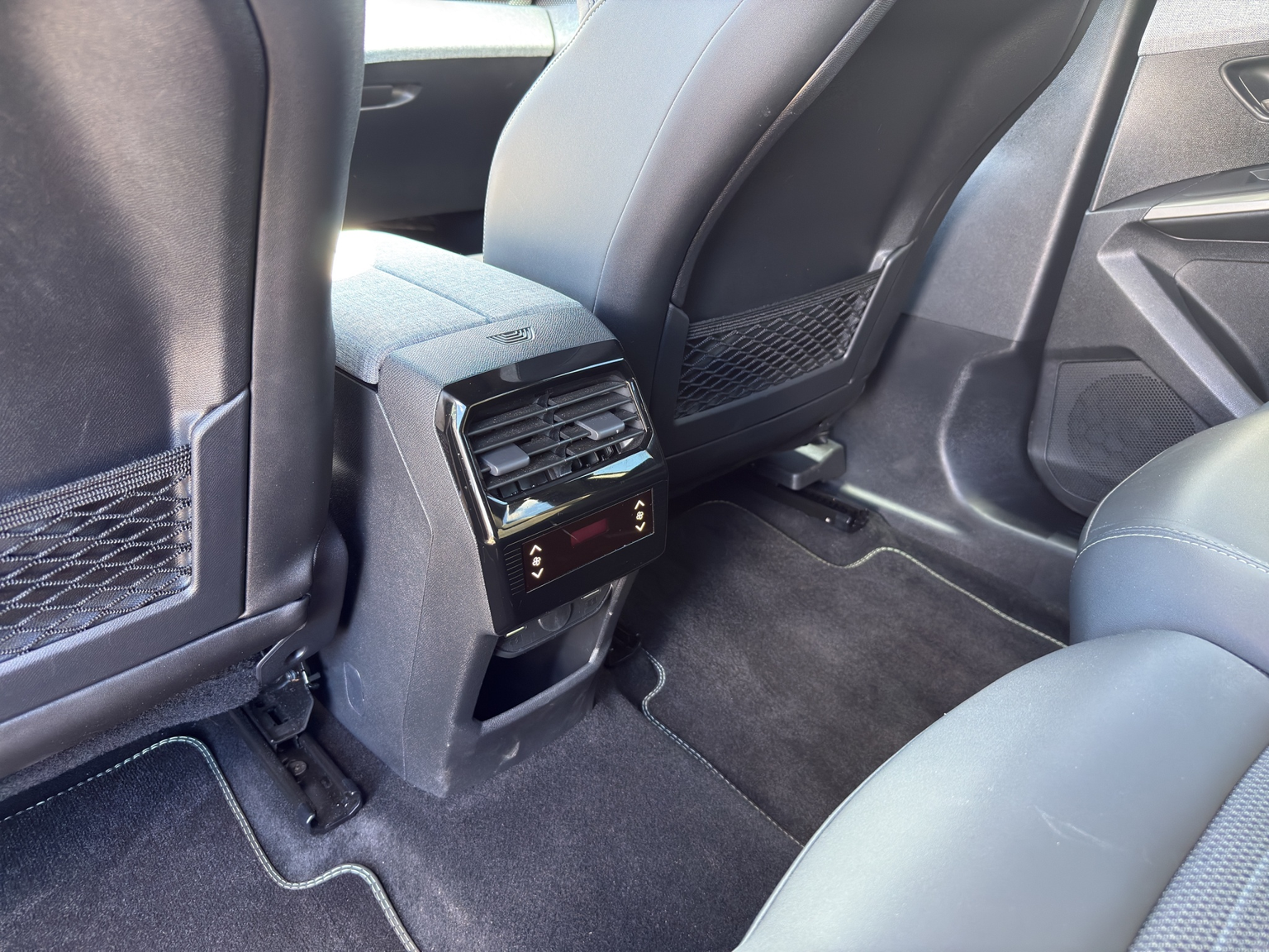 PEUGEOT 5008 145 Hybrid e-DCS6 GT