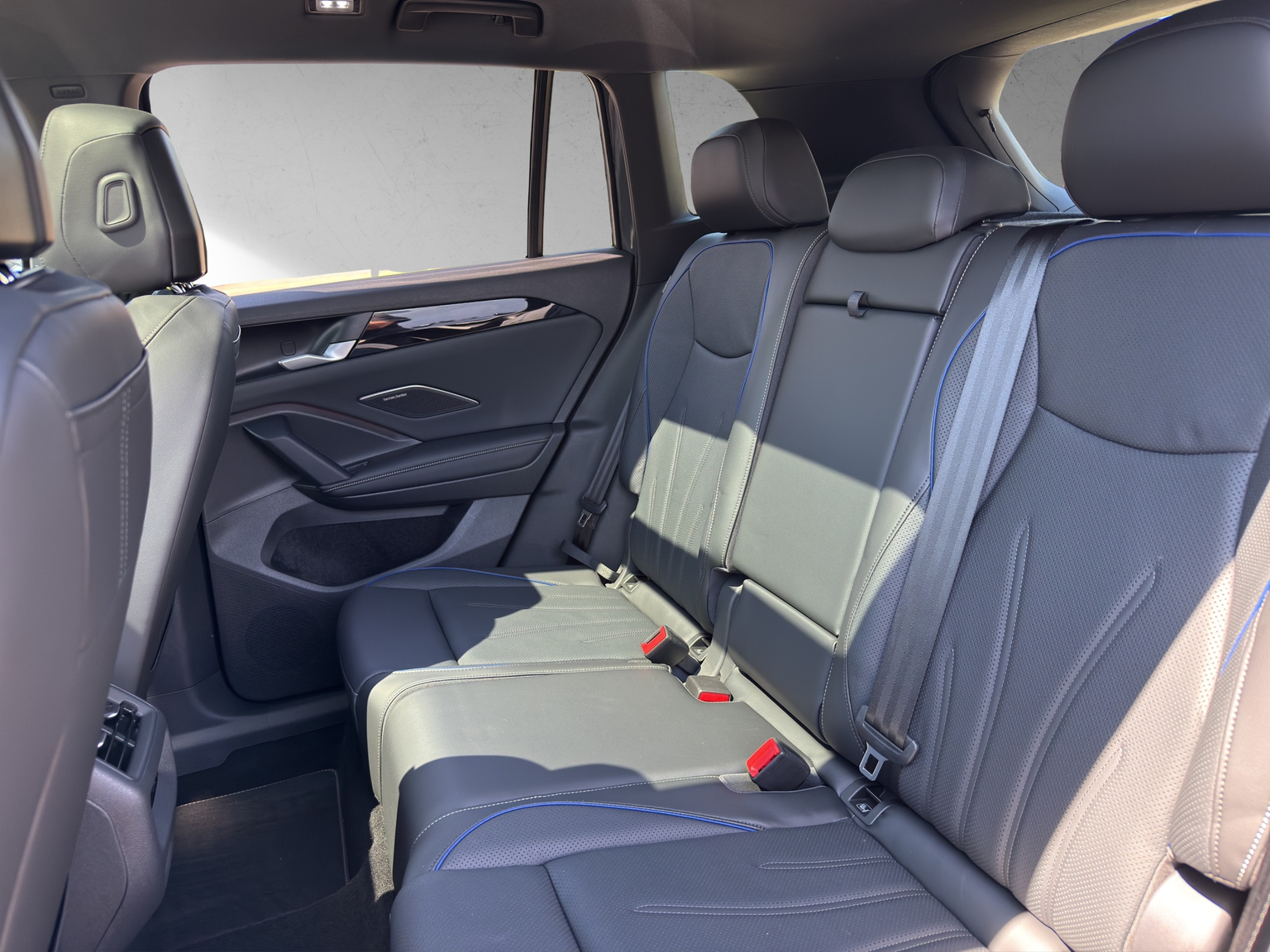 VW Tiguan 2.0 TDI SCR R-Line 4Motion DSG