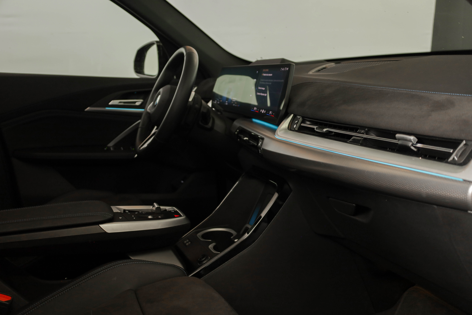 BMW X1 xDrive 23d 48V M Sport Pro • Toit panoramique • Head-Up Display • Attelage