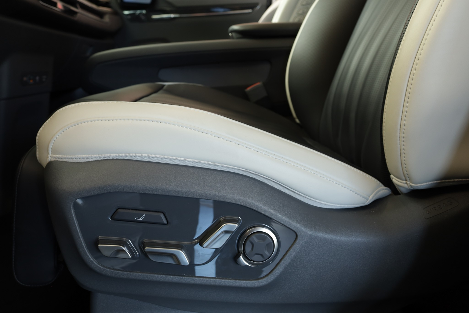 KIA EV9 99,8 kWh GT-Line 4x4 • 7 seats
