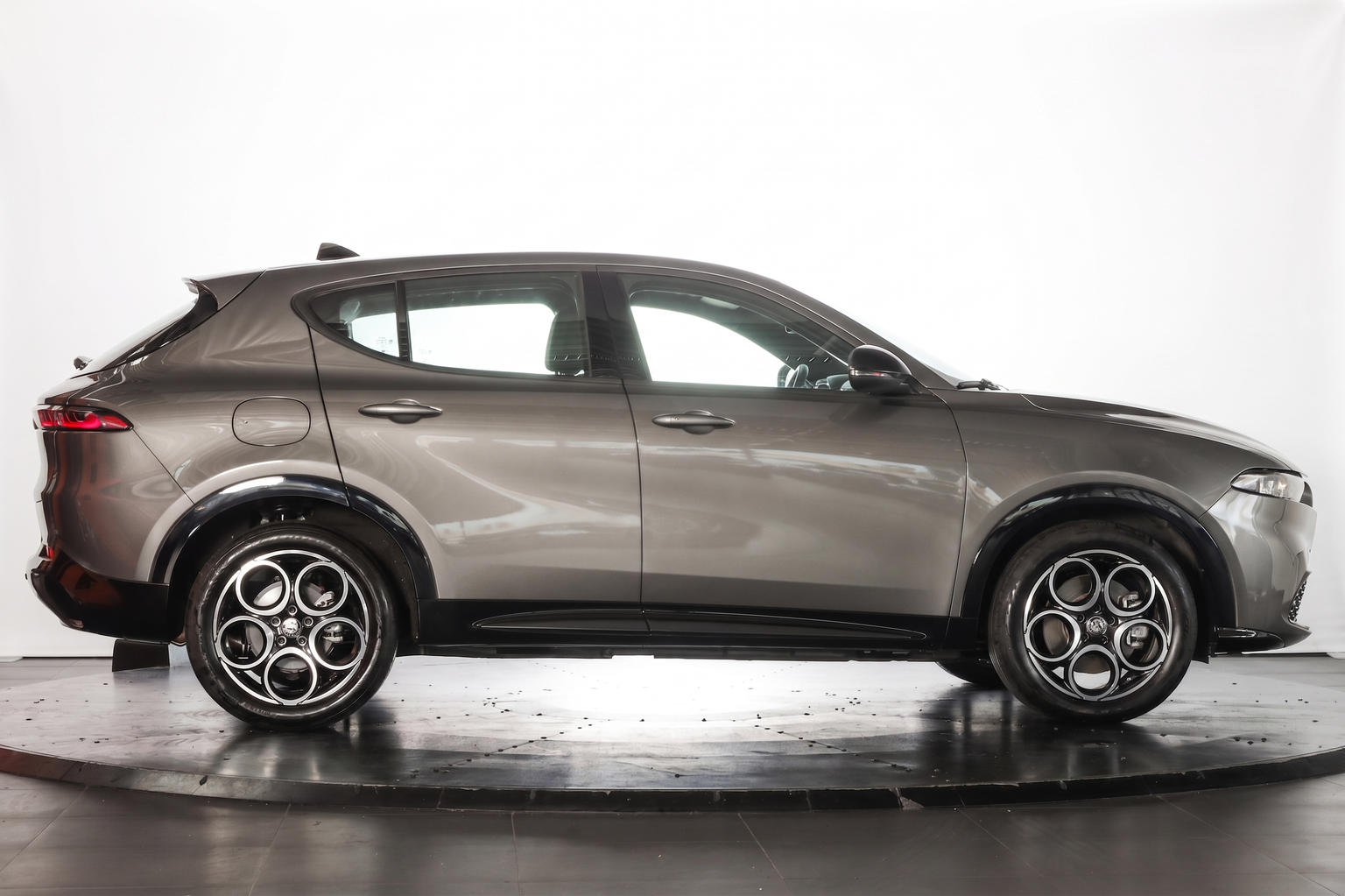 ALFA ROMEO Tonale 1.5 48V Hybrid Sprint Griogio Vesuvio