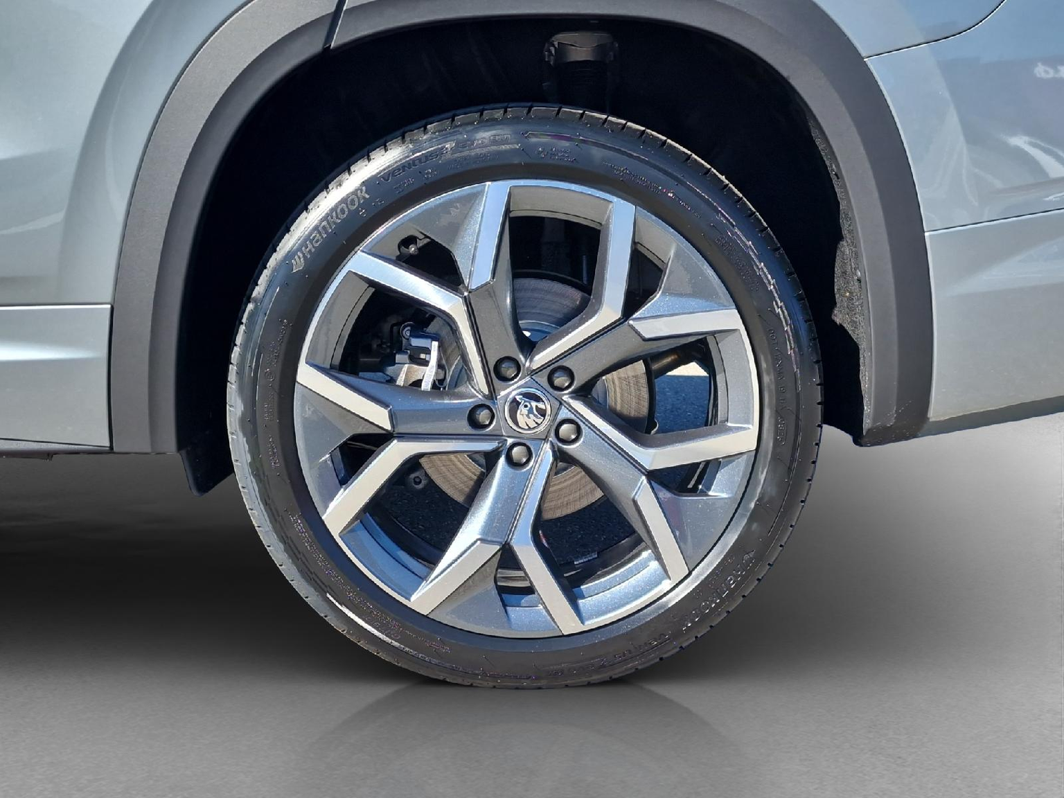 SKODA Kodiaq NEW 2.0 TSI SportLine 4x4 DSG *7Plätzer*Anhängevorrichtung*Panoramadach* 2026