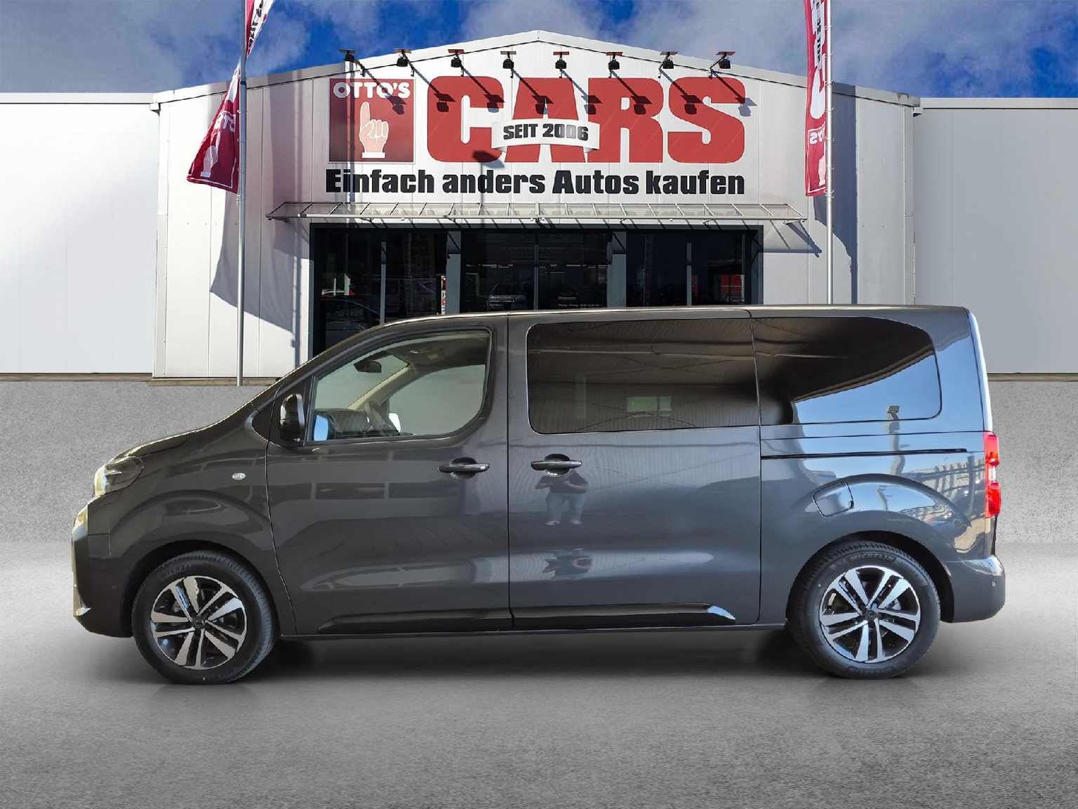 PEUGEOT Traveller Standard 2.2 BlueHDi Business 2026