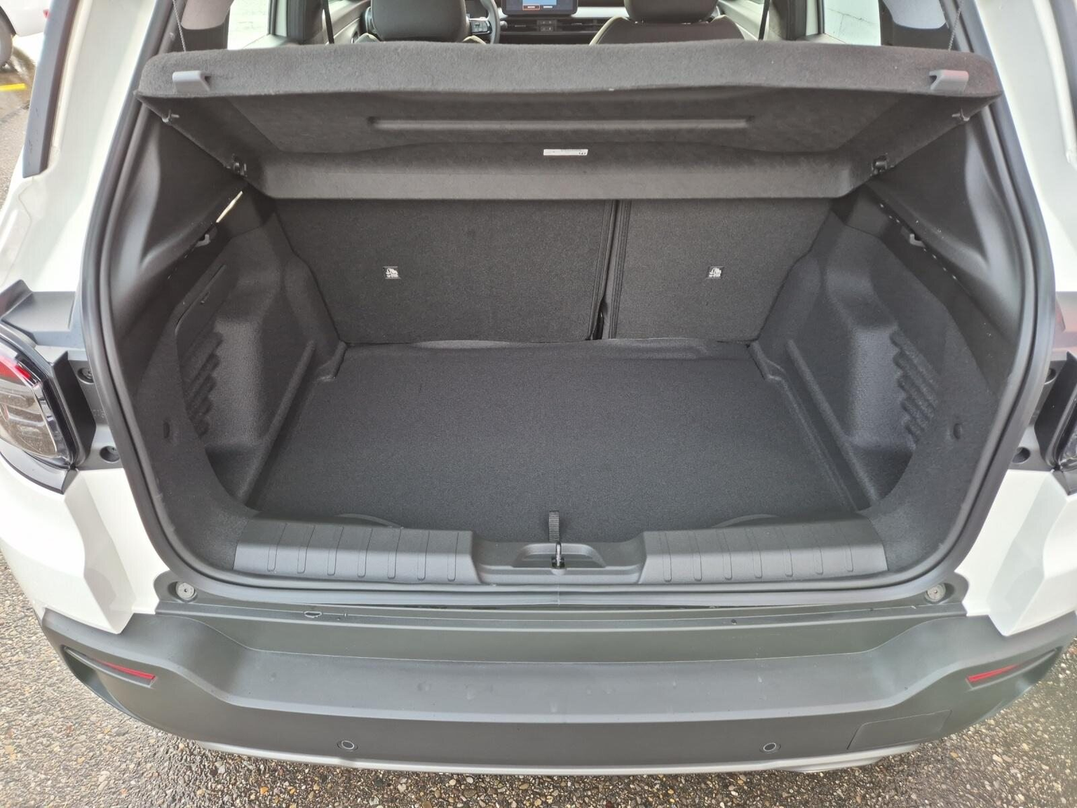 JEEP Avenger 1.2 MHEV Longitude Black Kite