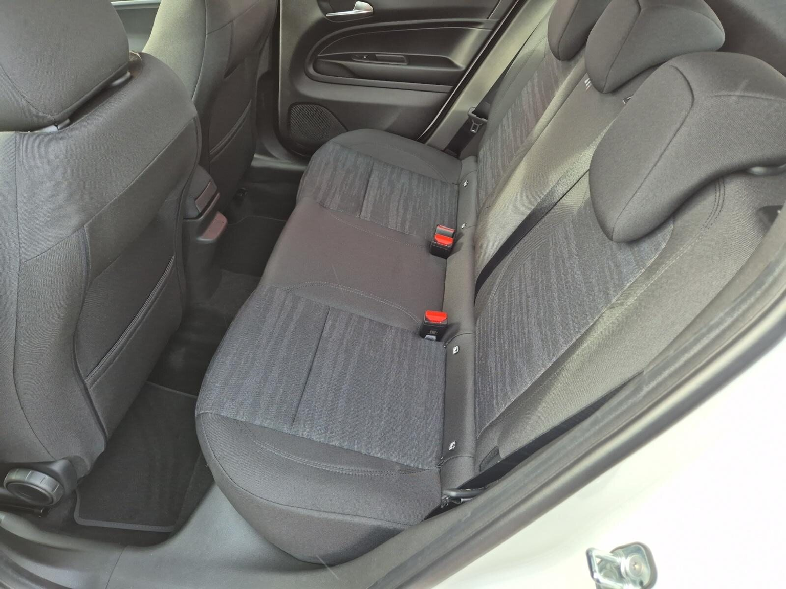 JEEP Avenger 1.2 MHEV Longitude Black Kite