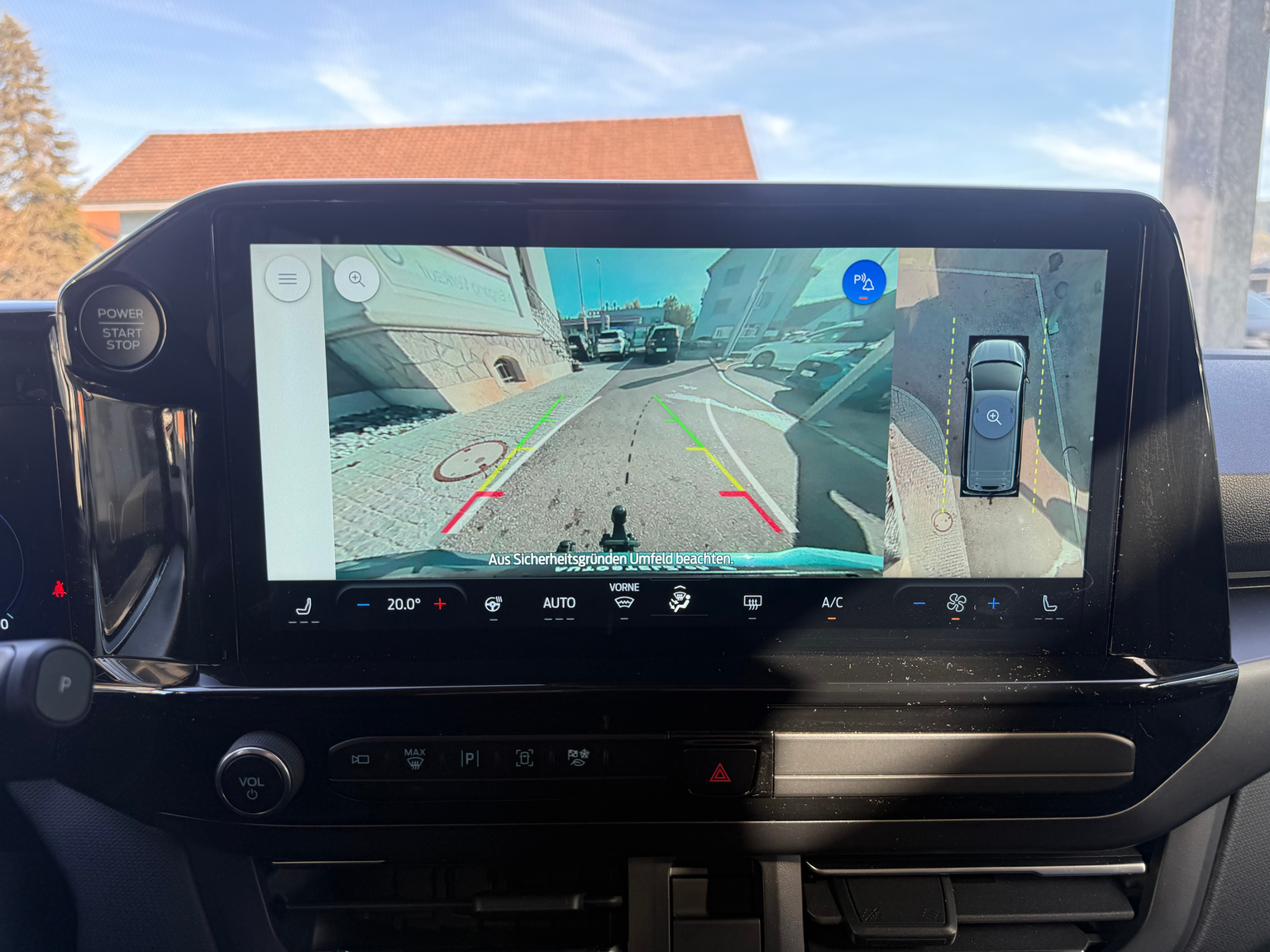 FORD Tourneo Bus 320 L1H1 Titanium Automat