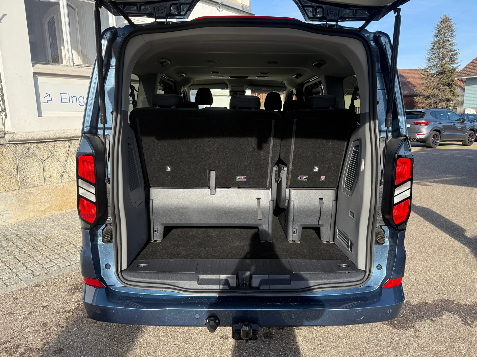 FORD Tourneo Bus 320 L1H1 Titanium Automat