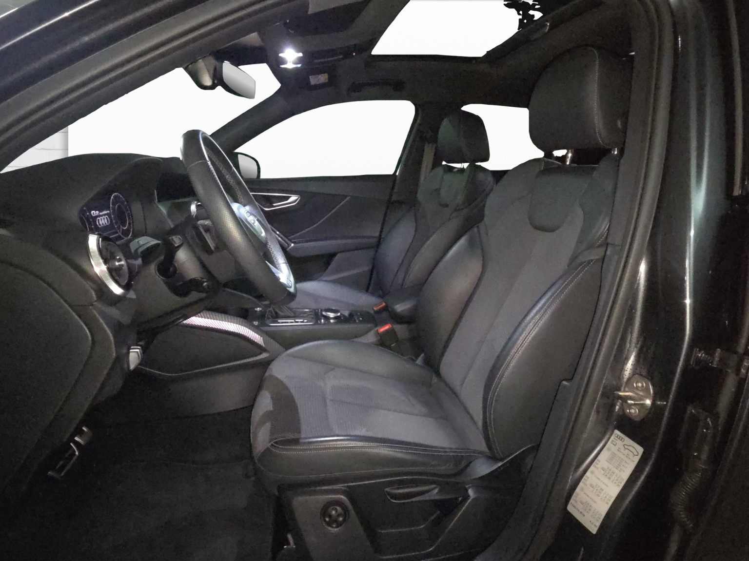 AUDI Q2 40 TFSI S line quattro S-tronic