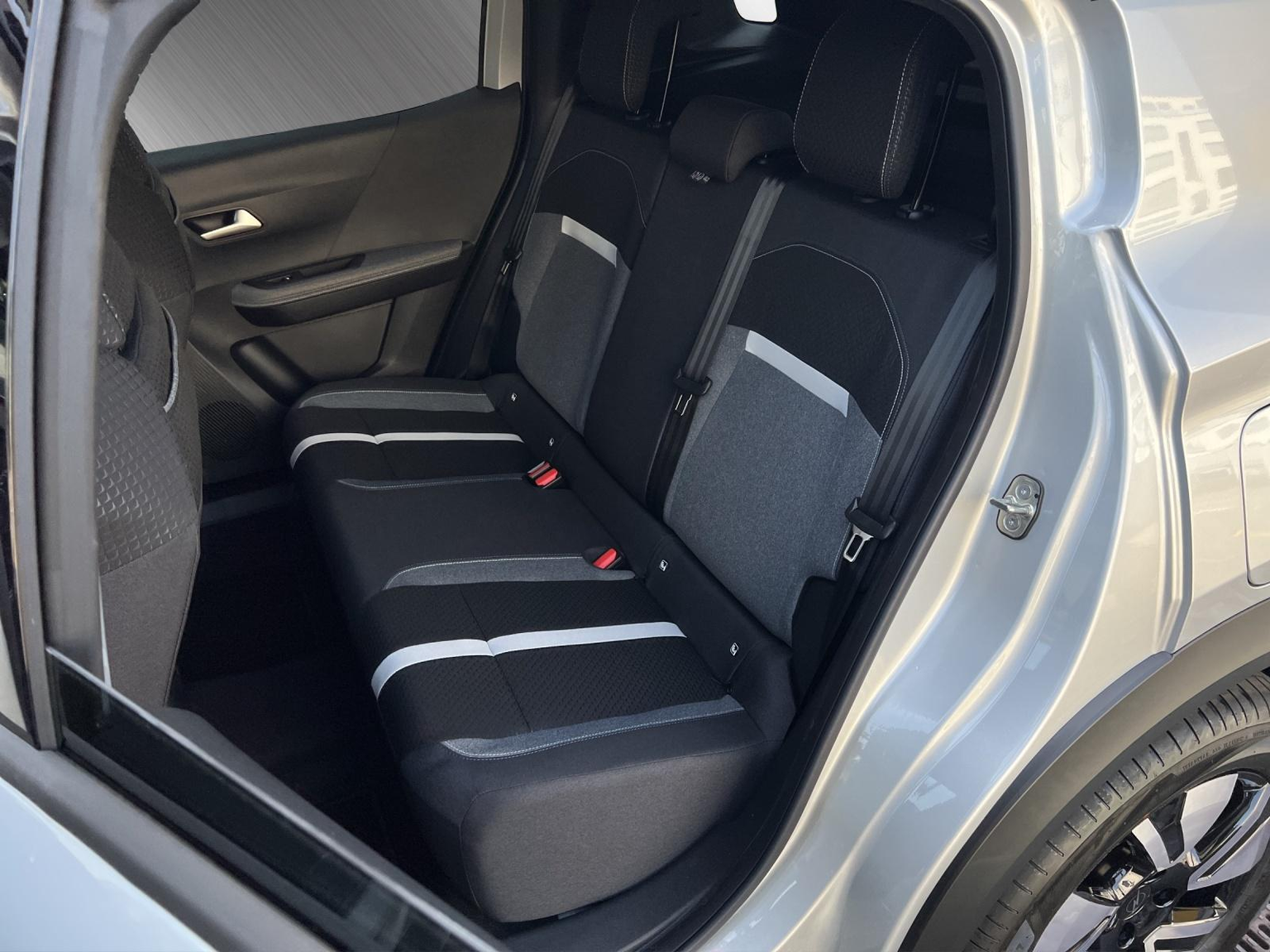 OPEL Frontera 1.2 T MHEV 145 GS
