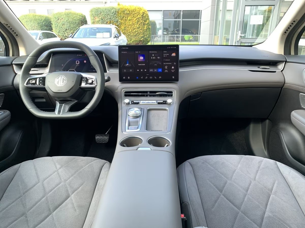 MG S6 EV "Luxury" AWD
