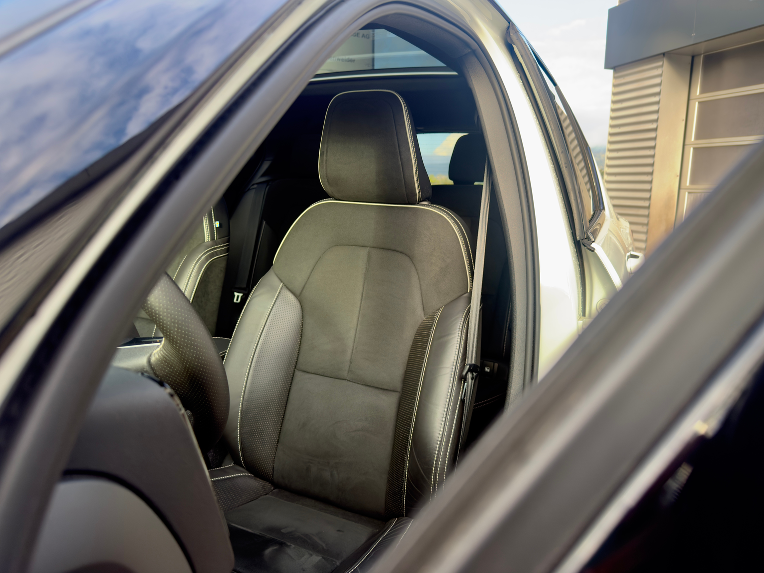VOLVO XC40 1.5 T5 TE R-Design