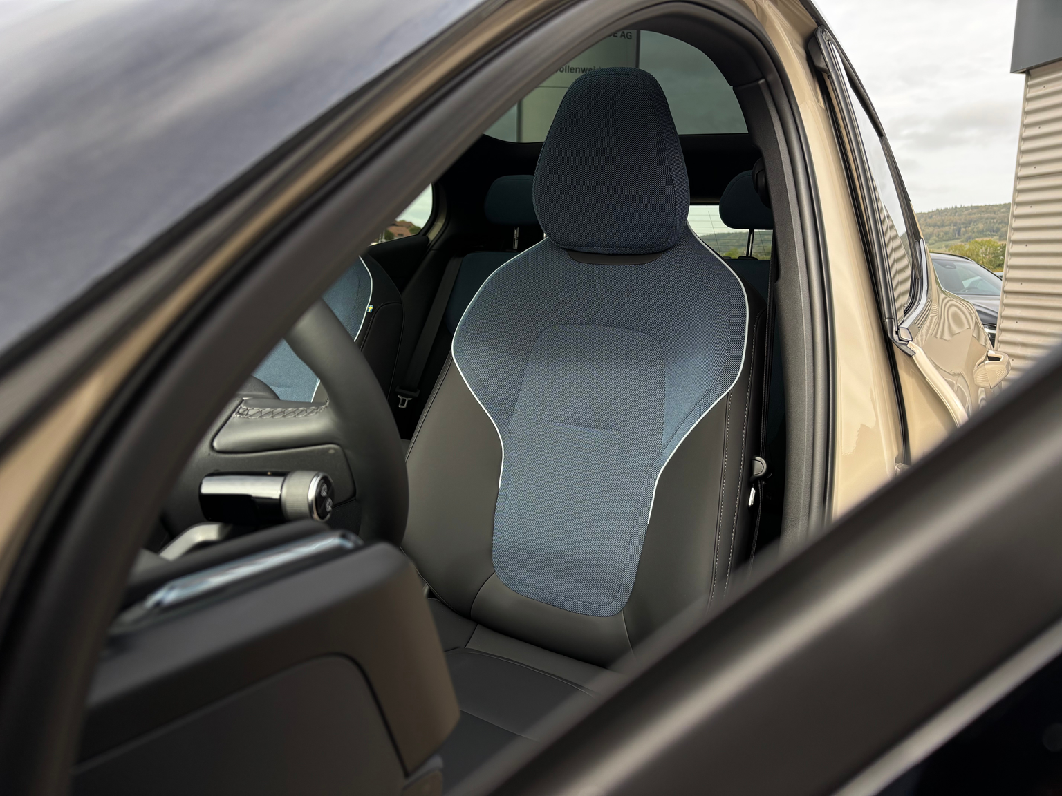 VOLVO EX30 P8 Ultra AWD