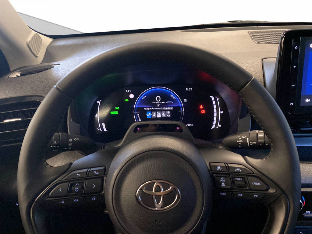 TOYOTA Yaris 1.5 VVT-i HSD Teamplayer
