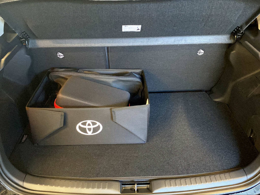 TOYOTA Yaris 1.5 VVT-i HSD Teamplayer