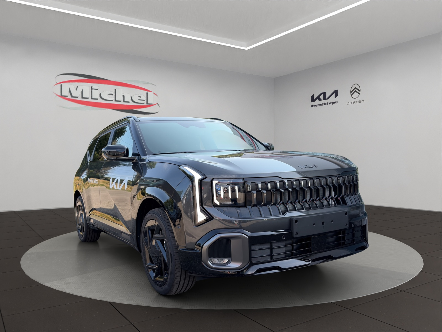 KIA Seltos 1.6T-GDi X-Line 7DCT 4x4** der neue SUV Allrad mit kraftvollem Design** / 0.99% Leasing-Aktion