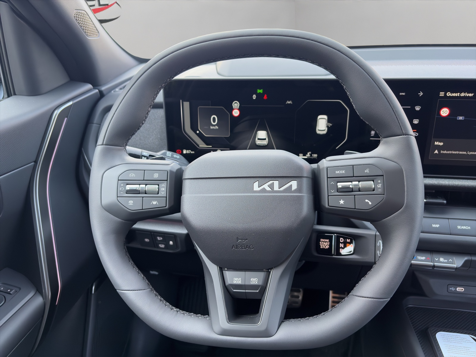 KIA Seltos 1.6T-GDi X-Line 7DCT 4x4** der neue SUV Allrad mit kraftvollem Design** / 0.99% Leasing-Aktion