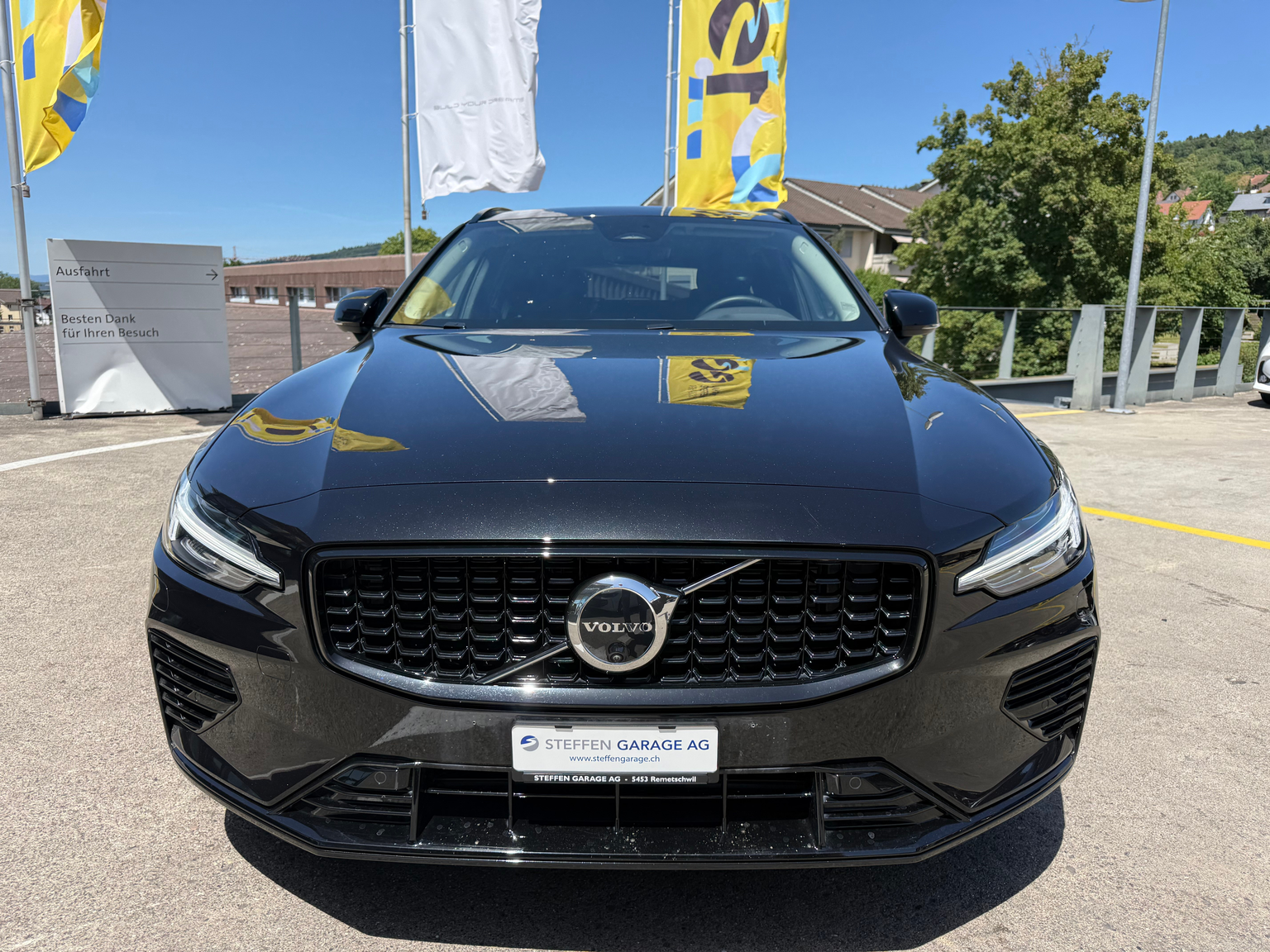VOLVO V60 T6 eAWD Plug in Hybrid Plus Dark Geartronic