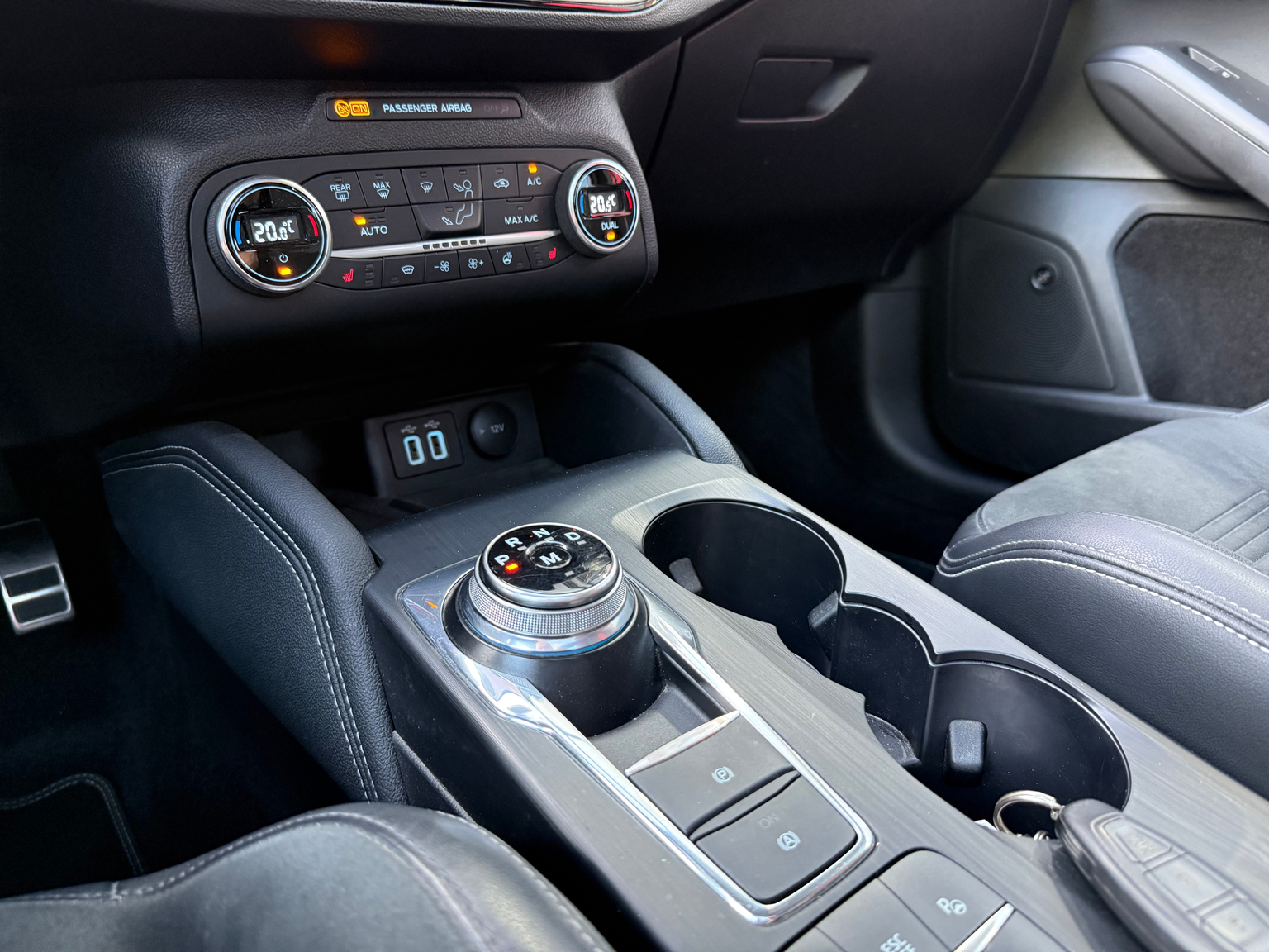 FORD Focus ST 2.3 Styling Paket Automat LEASING AB 436.38 CHF / MONAT